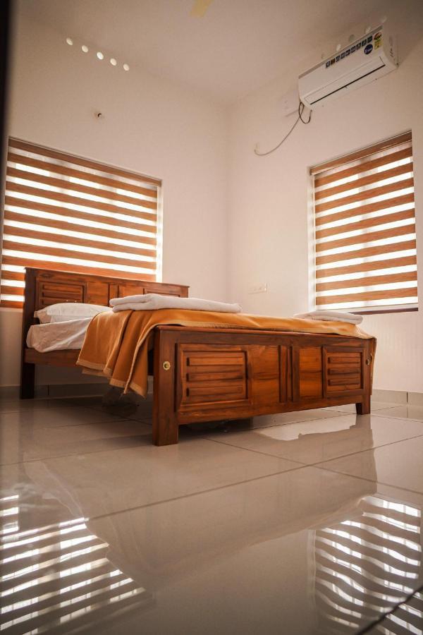 Maison d'hôtes Shimano Square à Varkala Extérieur photo